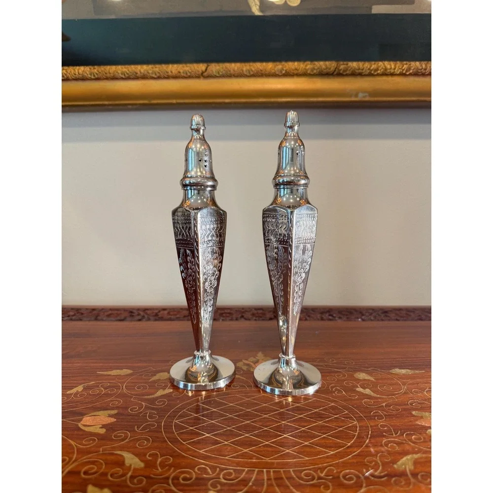 Vintage Towle Etched Floral Salt & Pepper Shakers‎